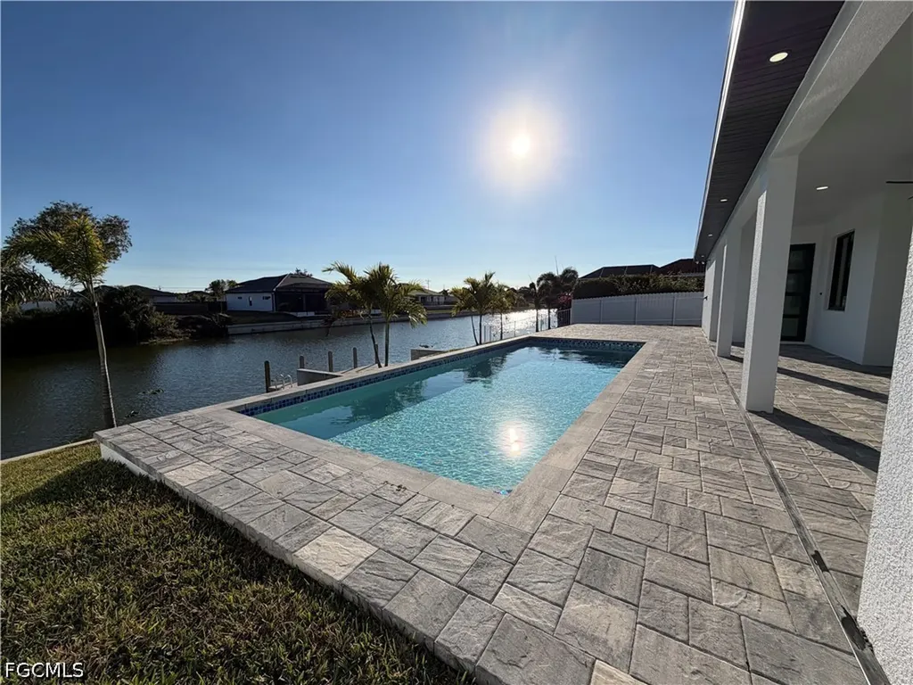 112 NE 6th Street Cape Coral FL 33909