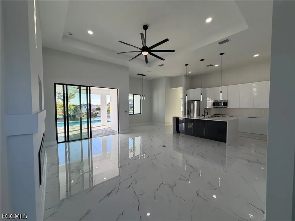 112 NE 6th Street Cape Coral FL 33909