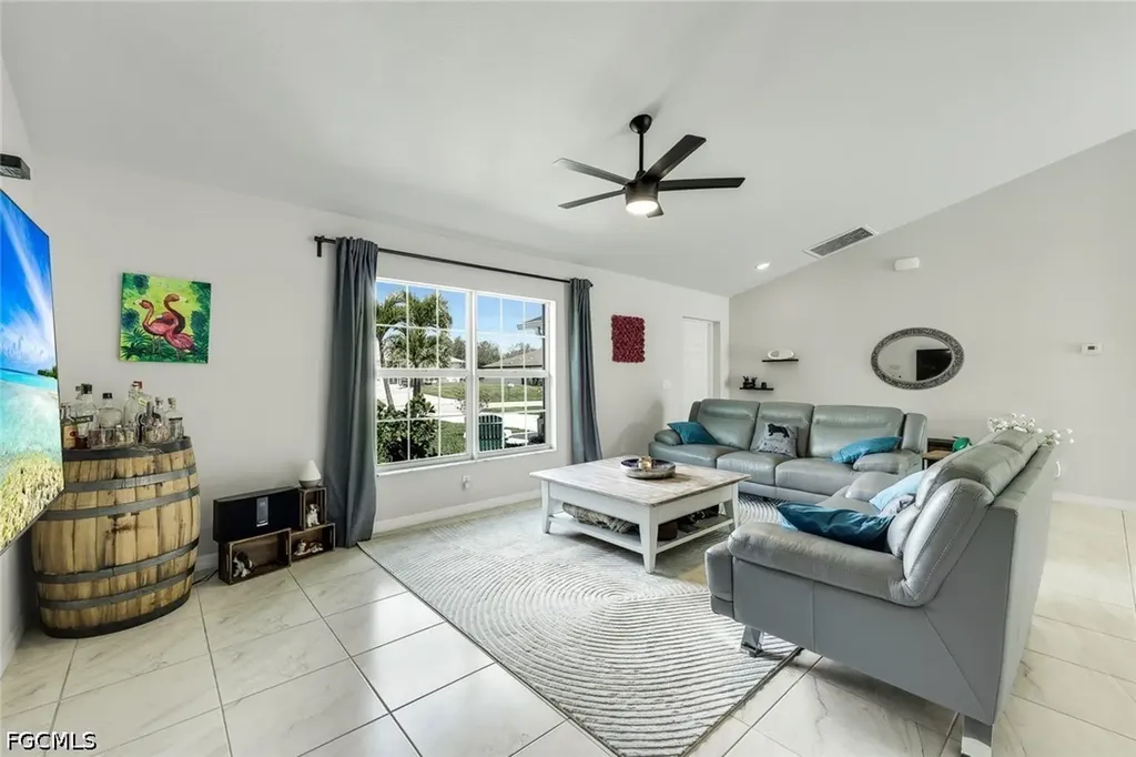 2118 SW 12th Terrace Cape Coral FL 33991