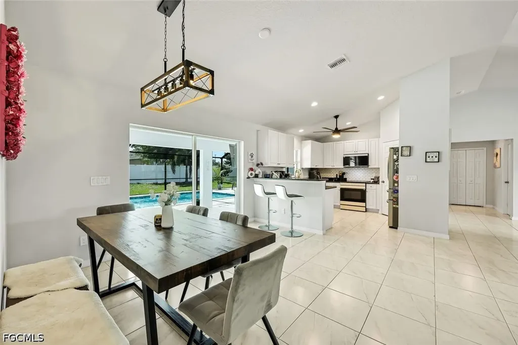 2118 SW 12th Terrace Cape Coral FL 33991