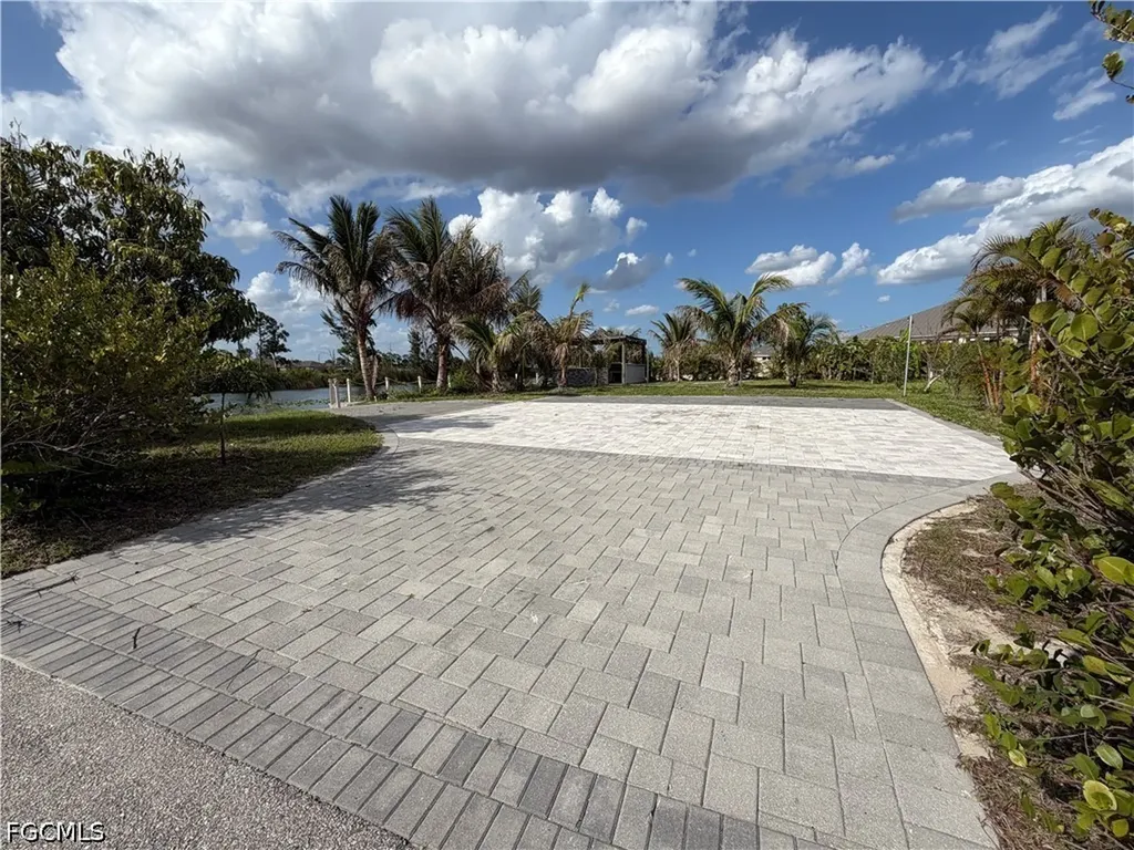 2633 NW 24th Street Cape Coral FL 33993
