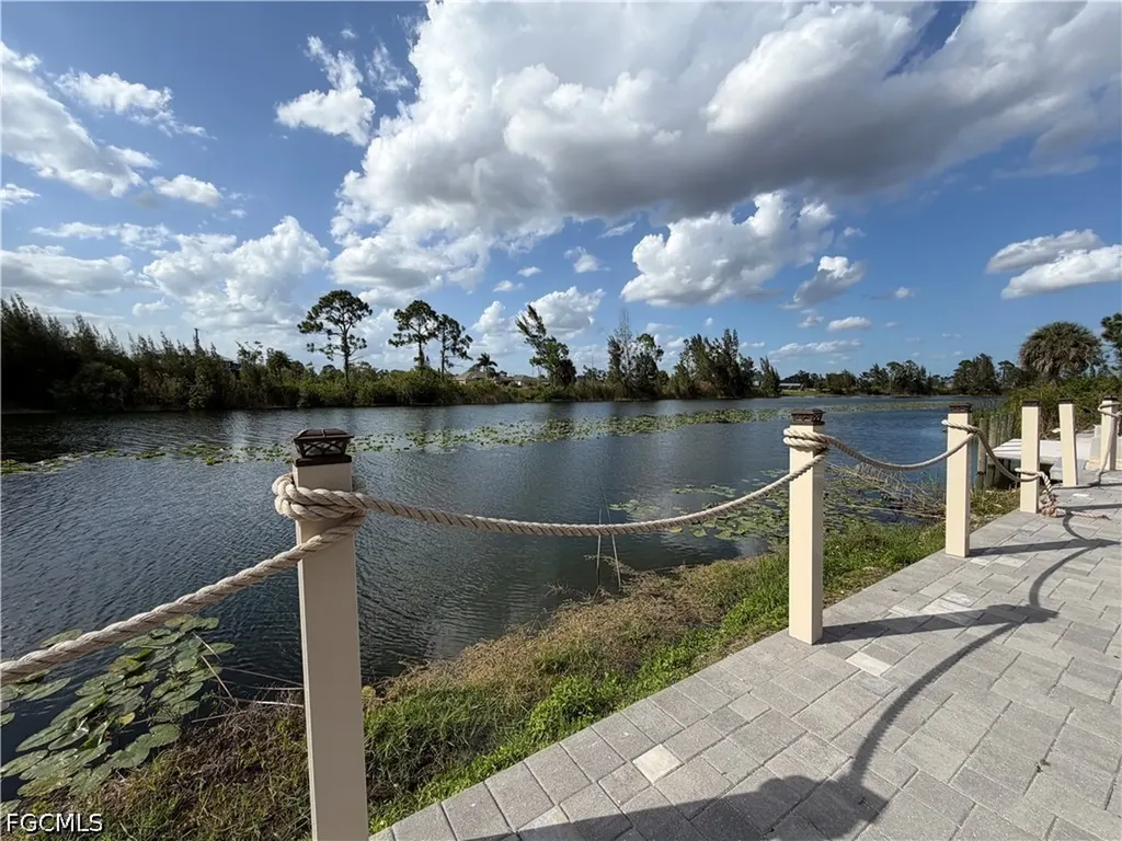 2633 NW 24th Street Cape Coral FL 33993