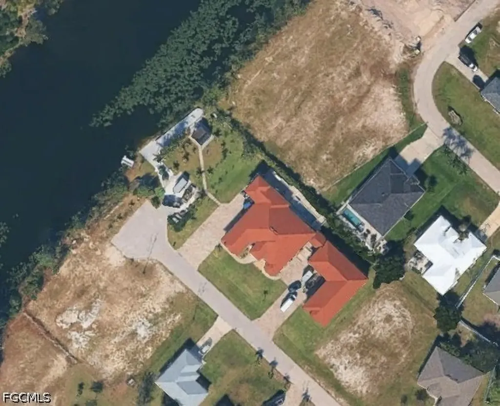 2633 NW 24th Street Cape Coral FL 33993