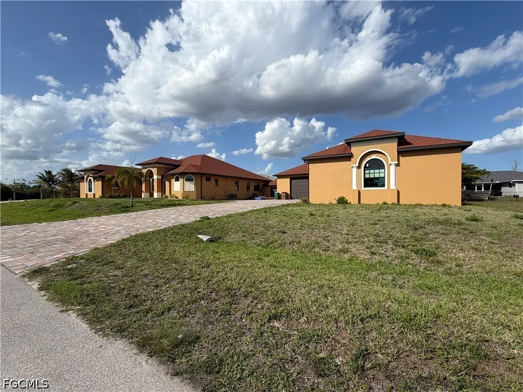 2633 NW 24th Street Cape Coral FL 33993