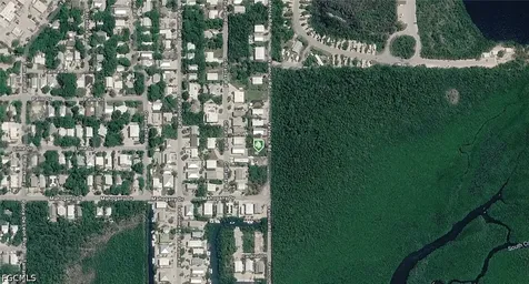971 Valencia Key Largo FL 33037