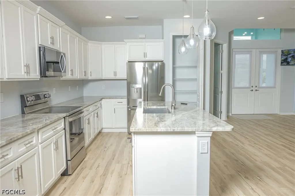 2924 NW 22nd Avenue Cape Coral FL 33993