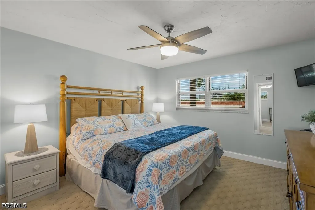 915 Beach Road Sarasota FL 34242