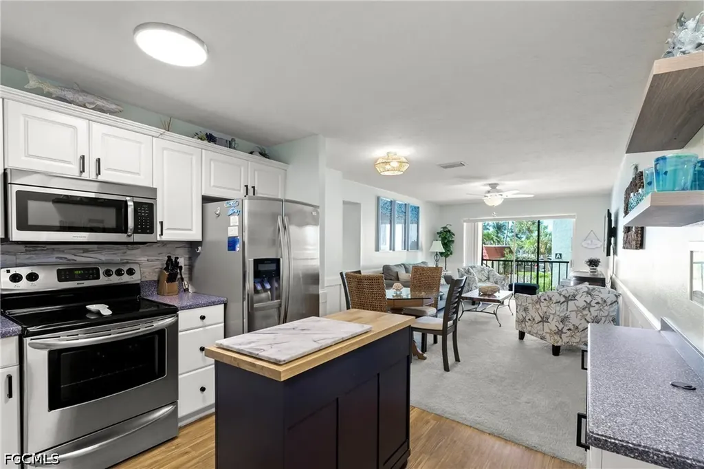 915 Beach Road Sarasota FL 34242