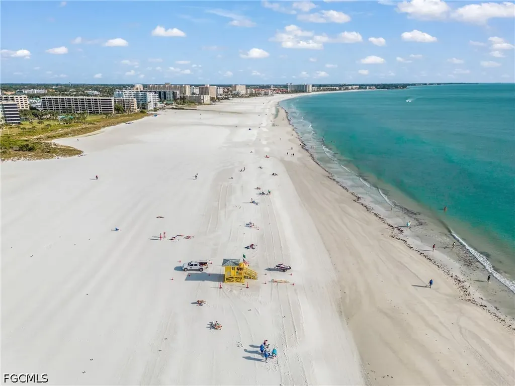 915 Beach Road Sarasota FL 34242
