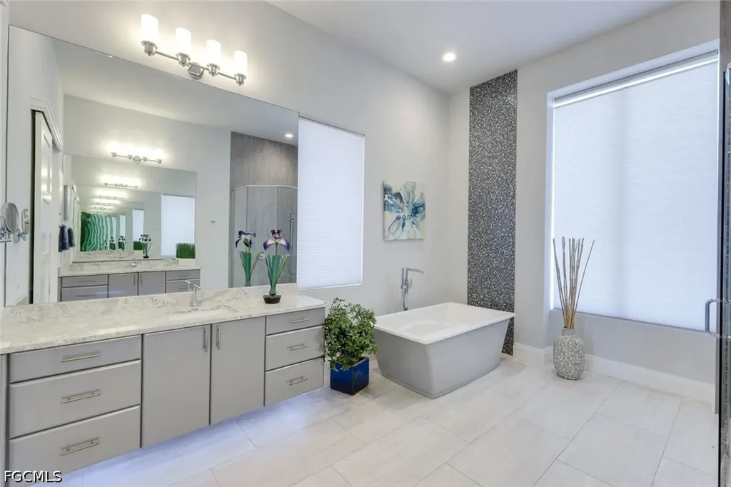 2826 SW 44th Terrace Cape Coral FL 33914