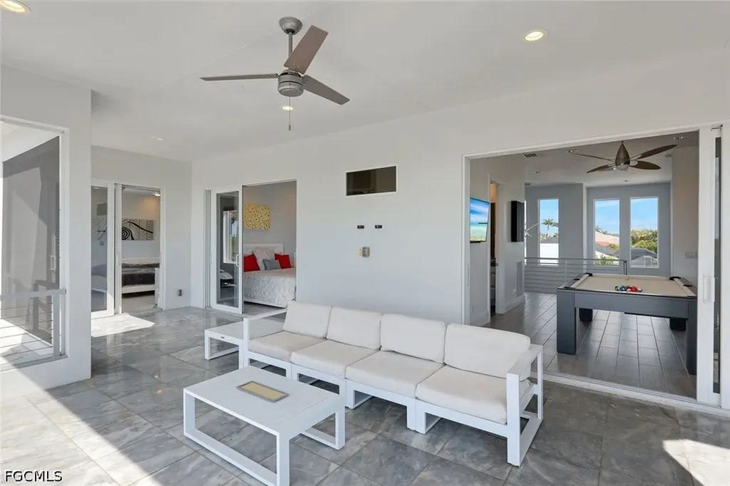 2826 SW 44th Terrace Cape Coral FL 33914