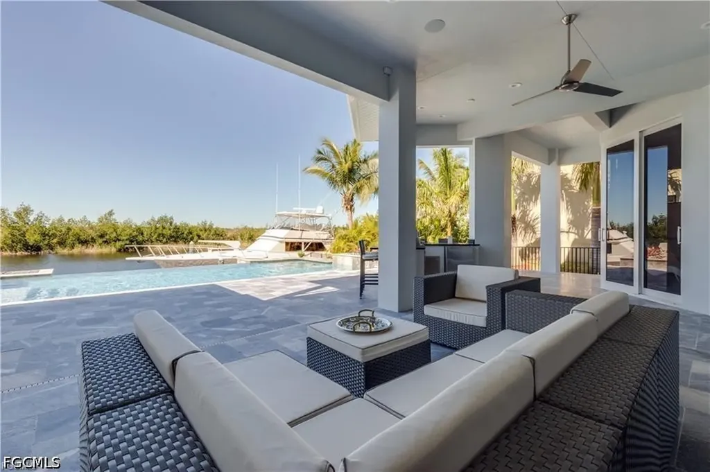 2826 SW 44th Terrace Cape Coral FL 33914