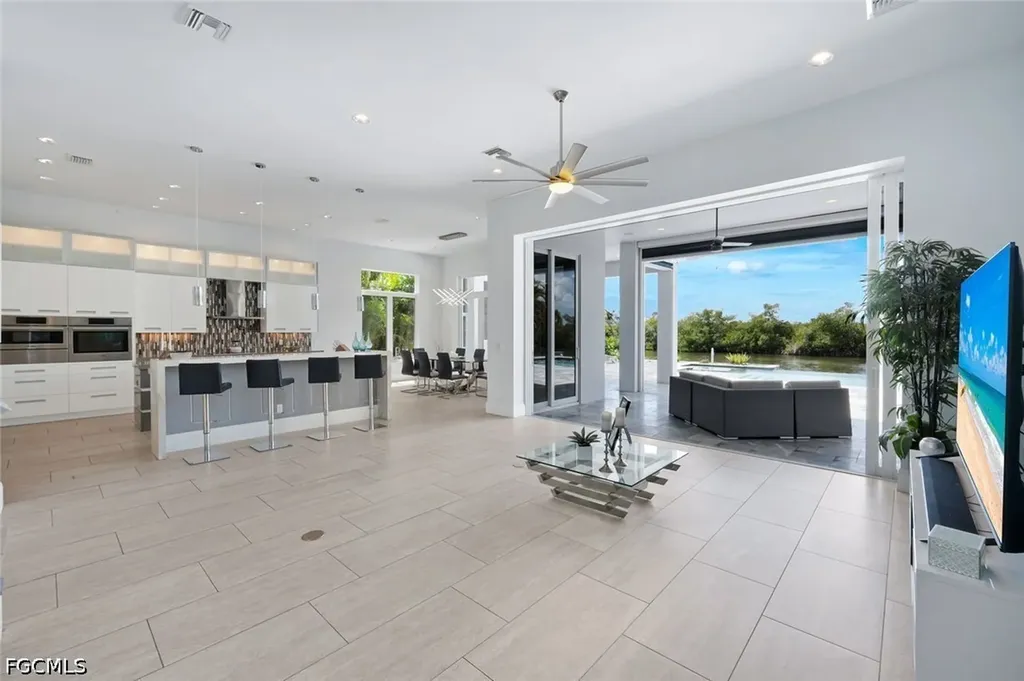 2826 SW 44th Terrace Cape Coral FL 33914
