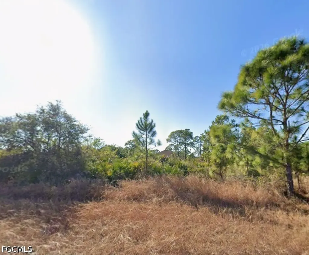 646 Stark Avenue S Lehigh Acres FL 33974