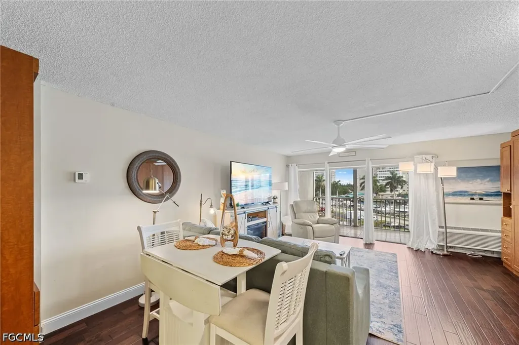 1 Bluebill Avenue Naples FL 34108