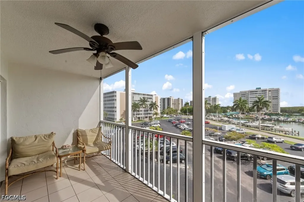 1 Bluebill Avenue Naples FL 34108