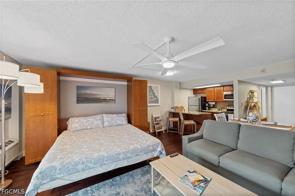 1 Bluebill Avenue Naples FL 34108