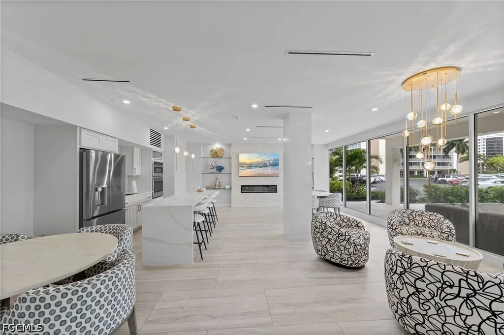 1 Bluebill Avenue Naples FL 34108