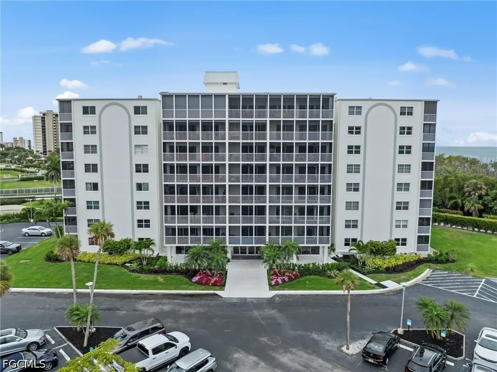 1 Bluebill Avenue Naples FL 34108