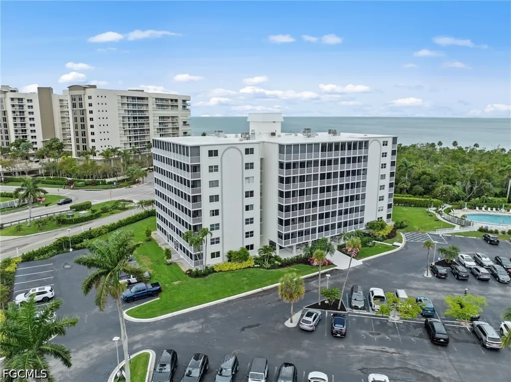1 Bluebill Avenue Naples FL 34108