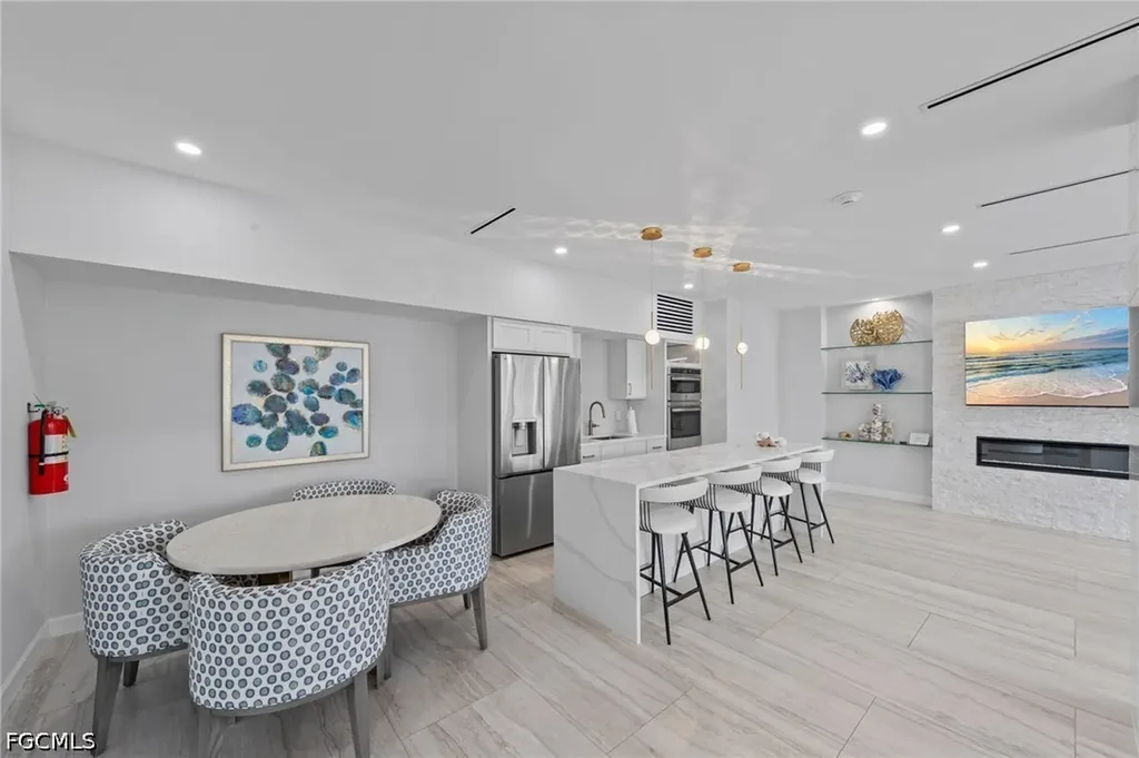 1 Bluebill Avenue Naples FL 34108