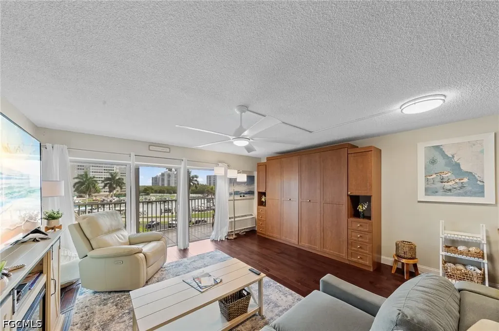 1 Bluebill Avenue Naples FL 34108