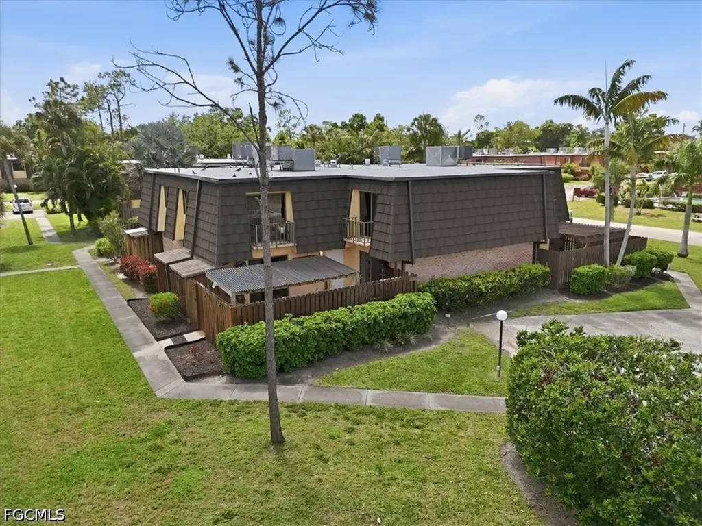 5590 Woodrose Court Fort Myers FL 33907