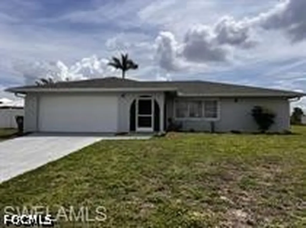 607 SE 34th Terrace Cape Coral FL 33904