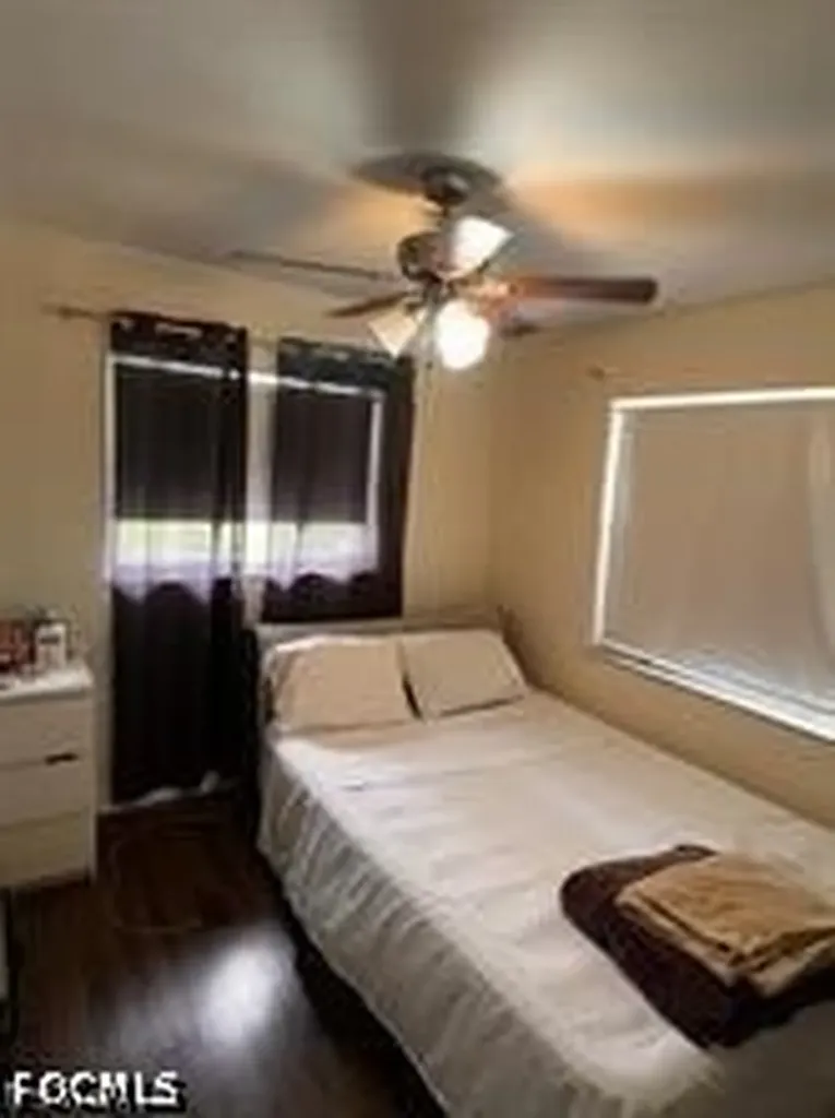 607 SE 34th Terrace Cape Coral FL 33904