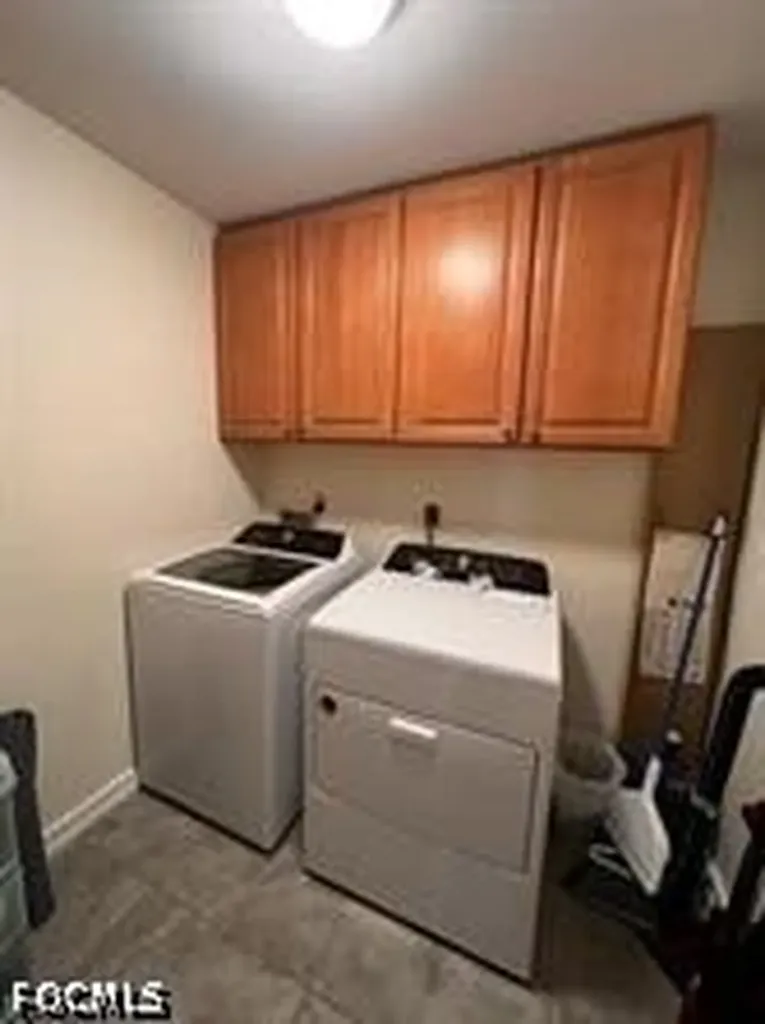 607 SE 34th Terrace Cape Coral FL 33904