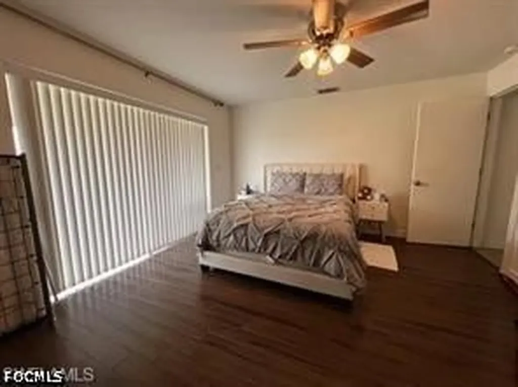 607 SE 34th Terrace Cape Coral FL 33904