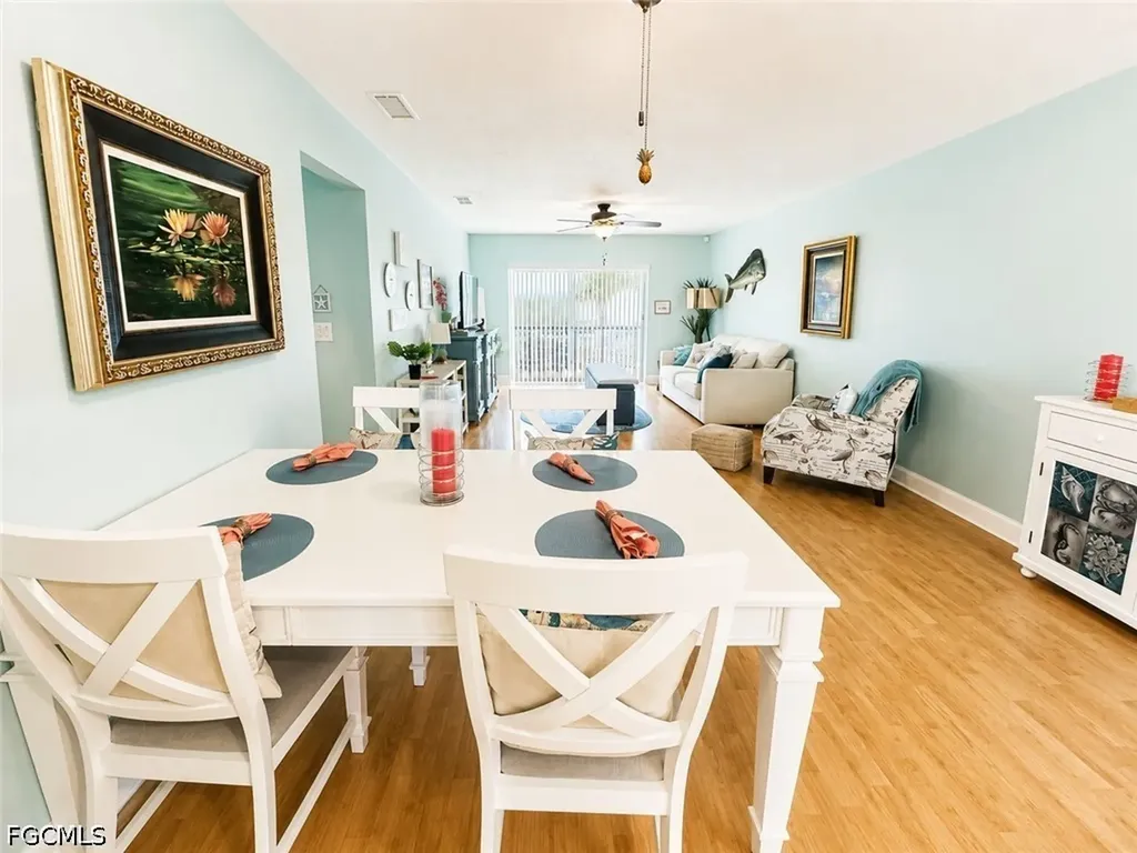 4563 SE 5th Place Cape Coral FL 33904