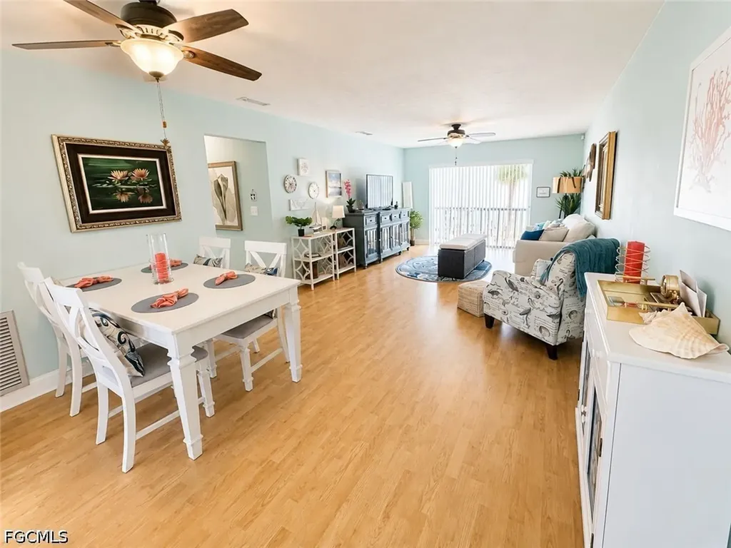 4563 SE 5th Place Cape Coral FL 33904