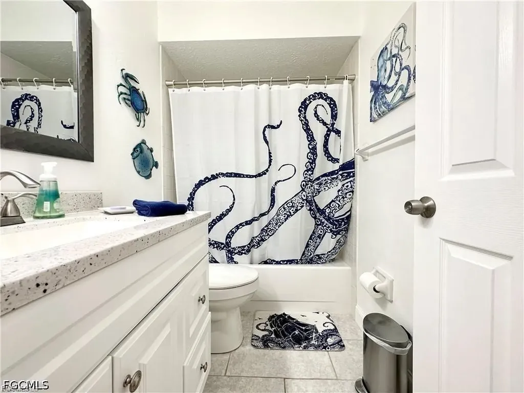 4563 SE 5th Place Cape Coral FL 33904