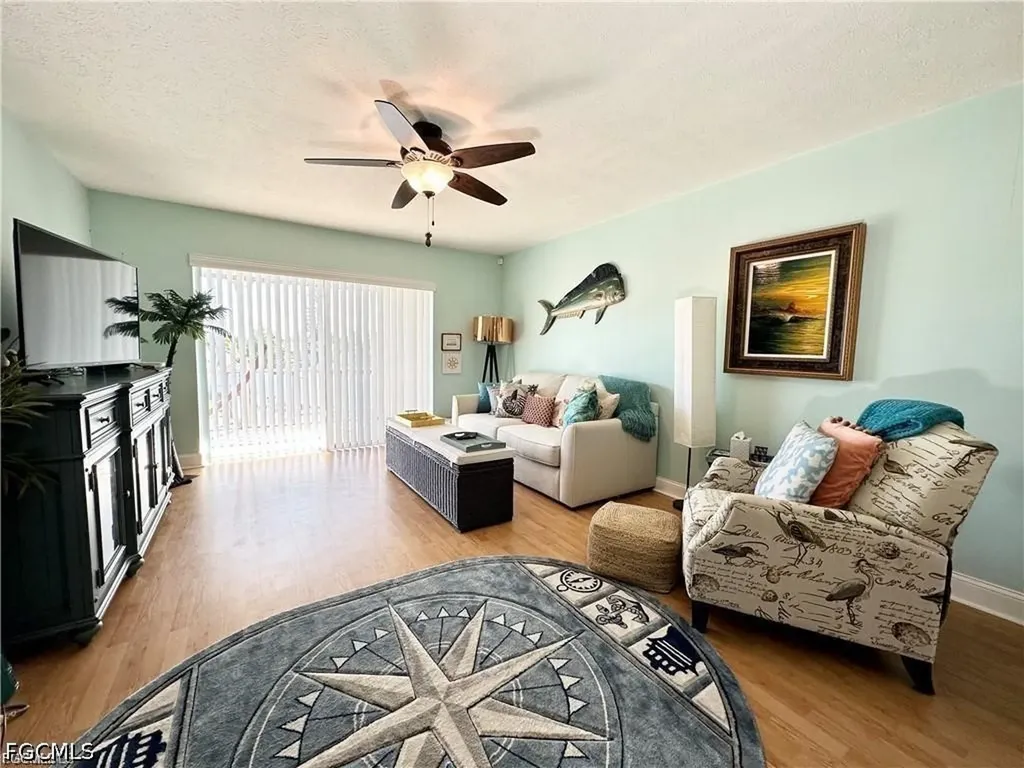 4563 SE 5th Place Cape Coral FL 33904
