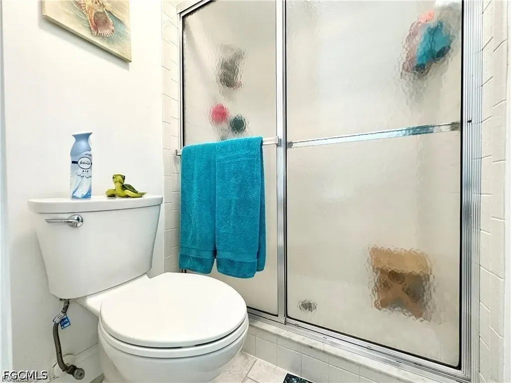 4563 SE 5th Place Cape Coral FL 33904