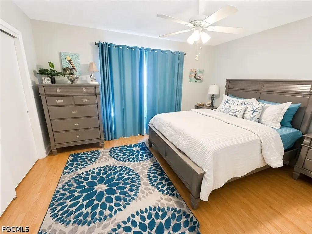 4563 SE 5th Place Cape Coral FL 33904