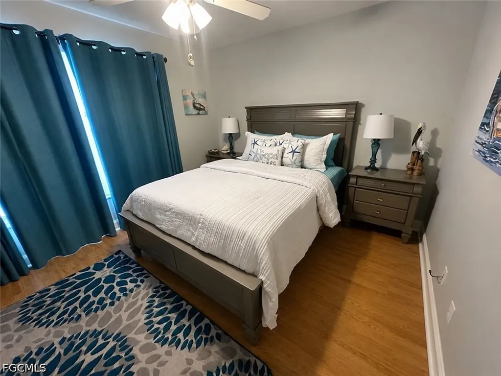 4563 SE 5th Place Cape Coral FL 33904