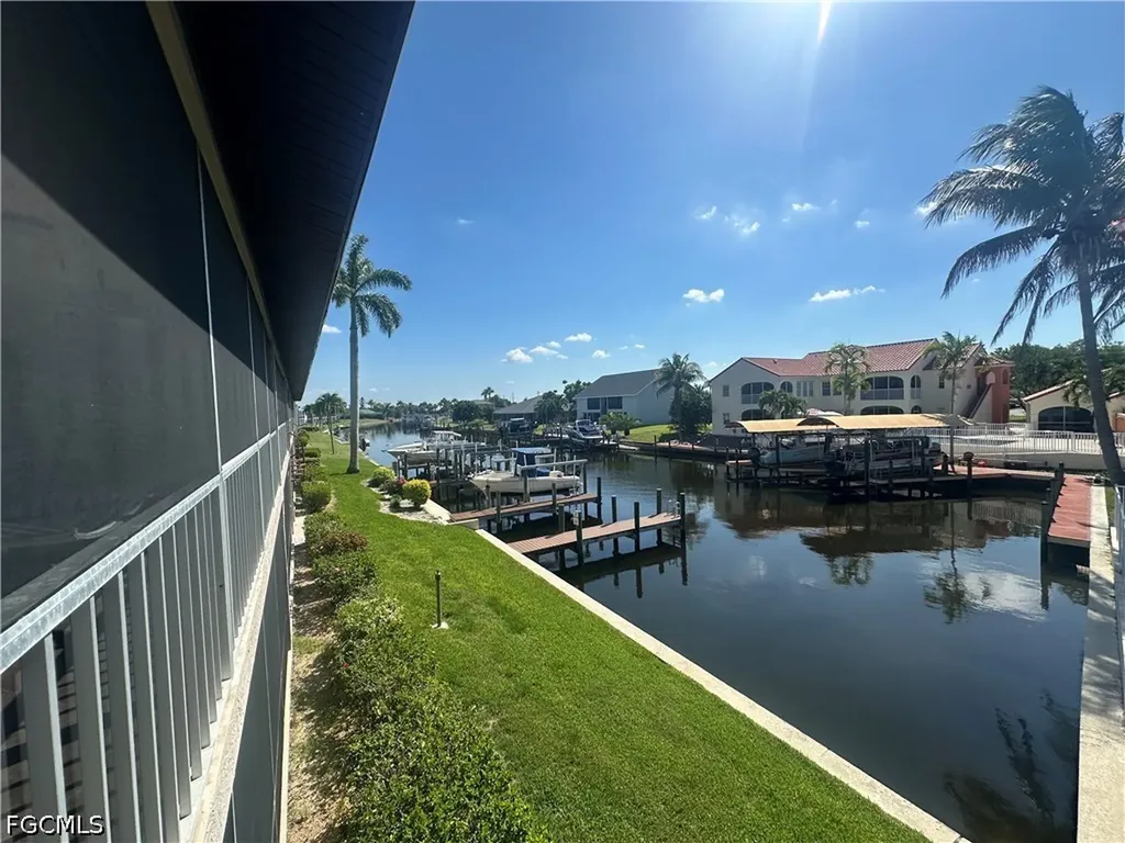 4563 SE 5th Place Cape Coral FL 33904