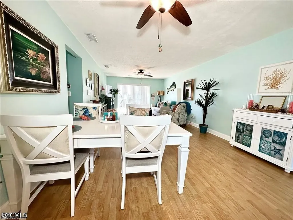 4563 SE 5th Place Cape Coral FL 33904