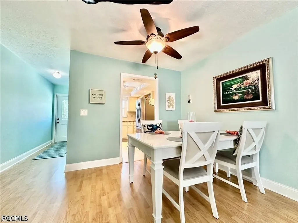 4563 SE 5th Place Cape Coral FL 33904