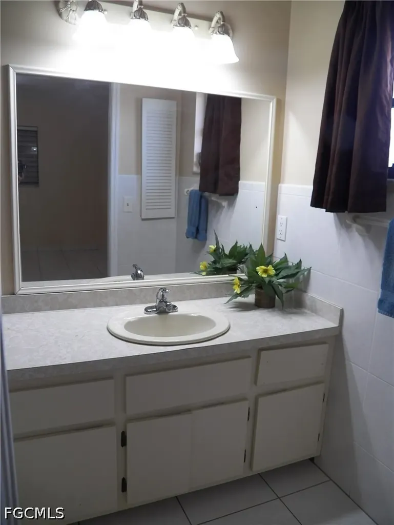 1119 SE 13th Avenue Cape Coral FL 33990