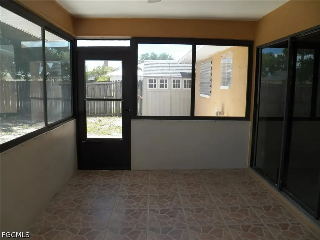 1119 SE 13th Avenue Cape Coral FL 33990
