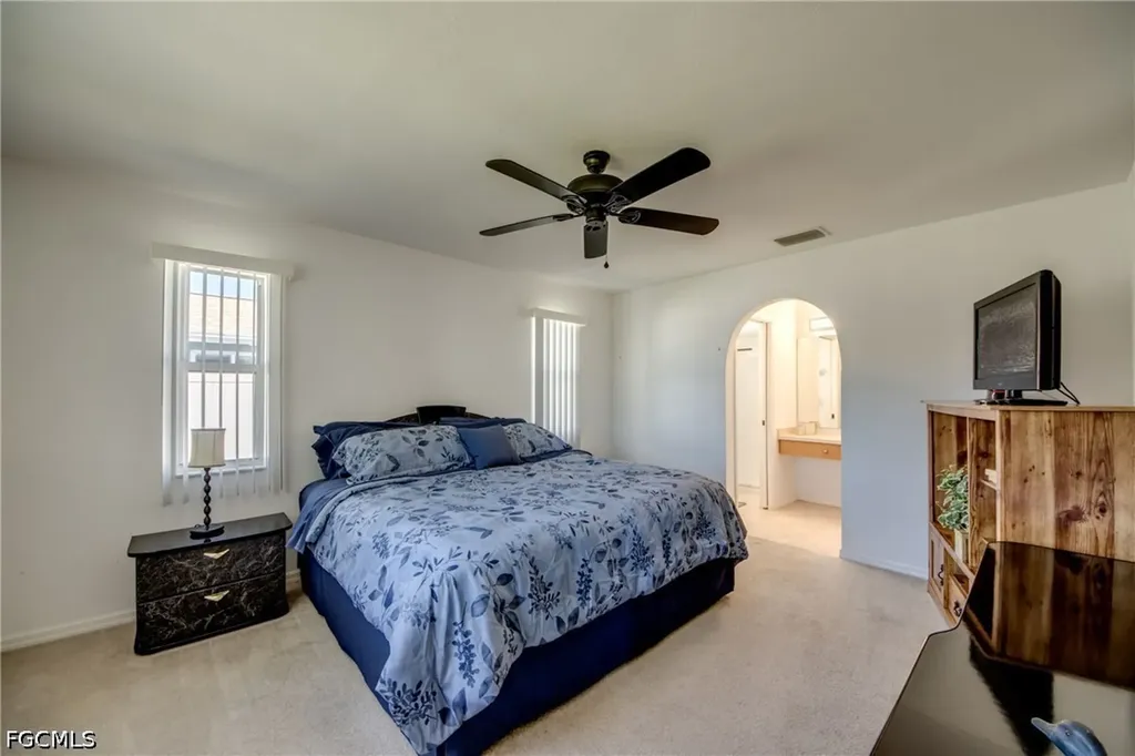 1438 SE 23rd Street Cape Coral FL 33990