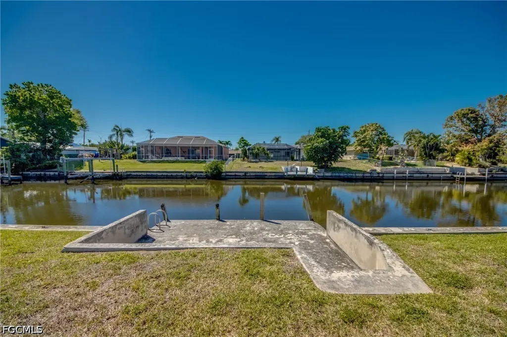 1438 SE 23rd Street Cape Coral FL 33990