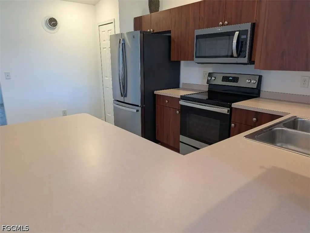 1438 SE 23rd Street Cape Coral FL 33990