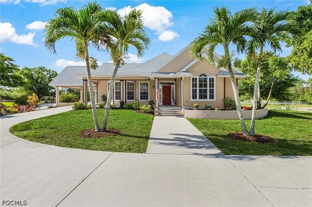 8930 Penzance Boulevard Fort Myers FL 33912