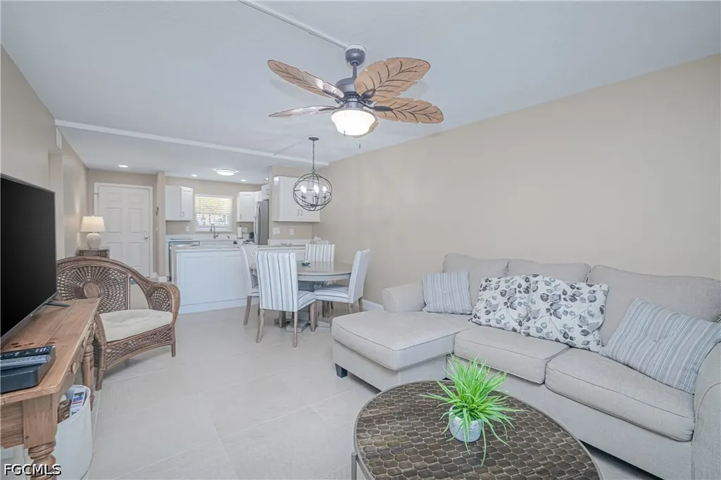 16007 Davis Road Fort Myers FL 33908