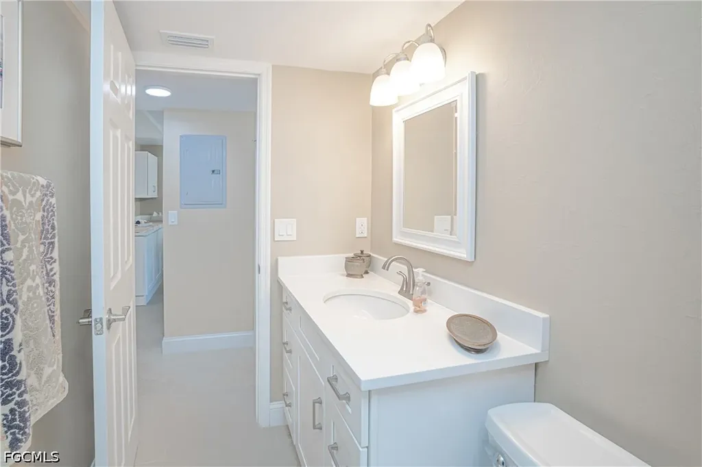 16007 Davis Road Fort Myers FL 33908