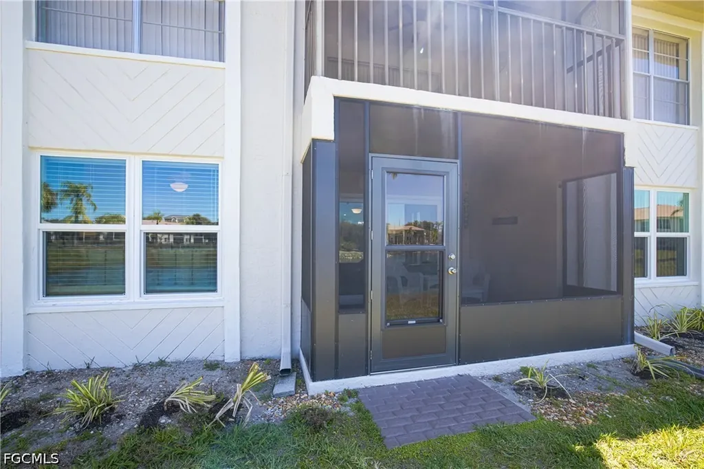 16007 Davis Road Fort Myers FL 33908